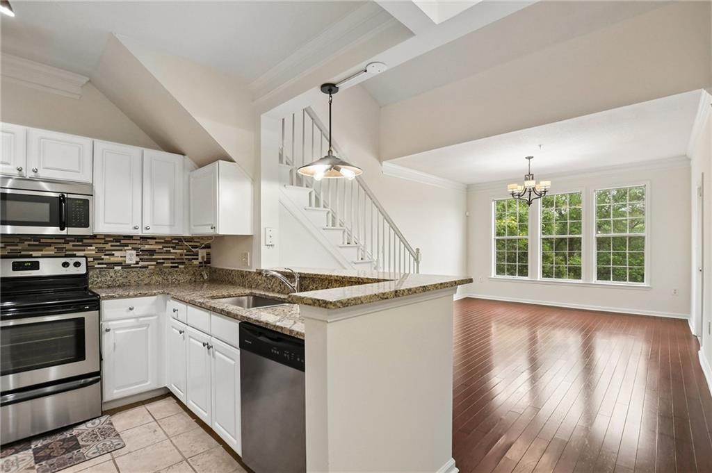 4303 Westchester Ridge NE Unit 4303 — photo