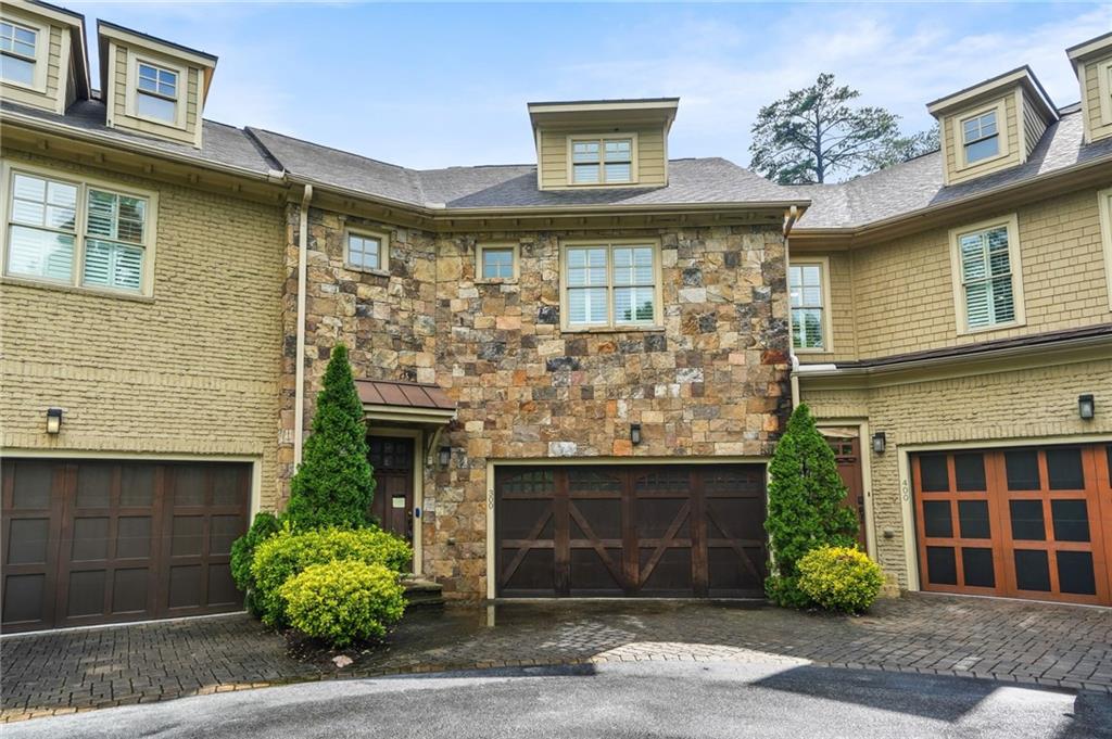 3002 Lenox Road NE Unit 300 — photo