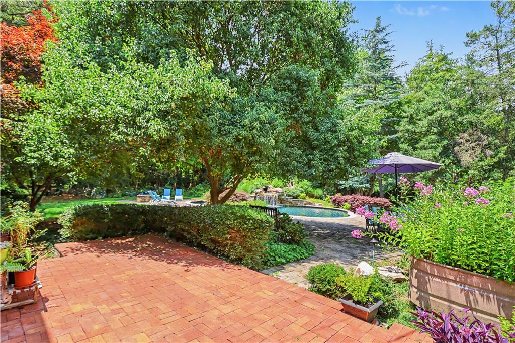 390 Virginia Hills Road — photo