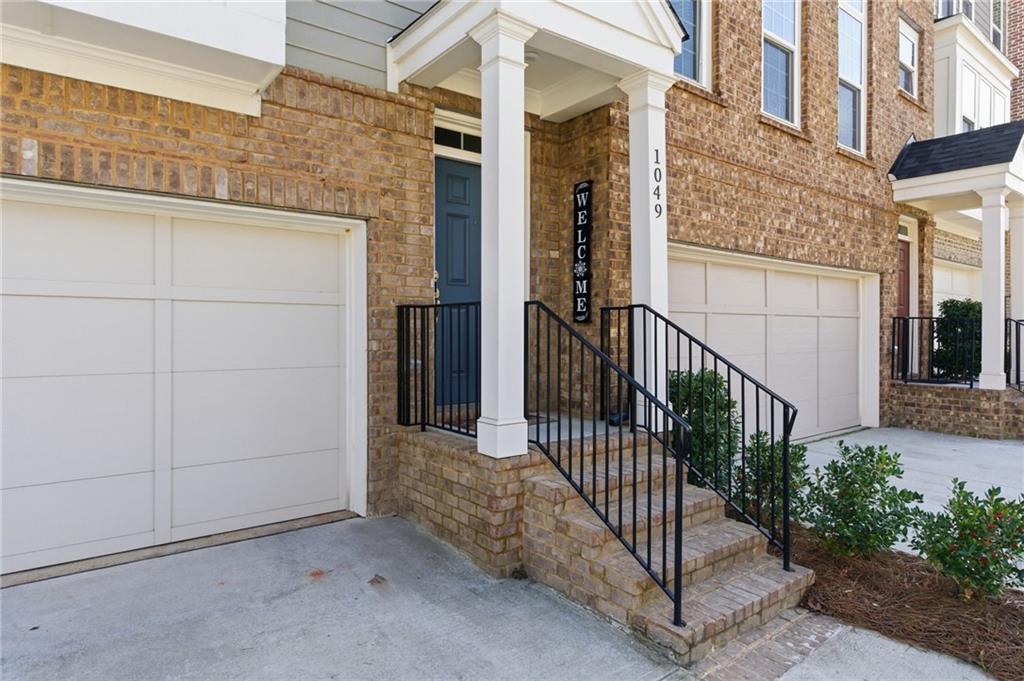 1049 Caruso Drive — photo
