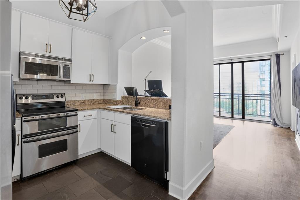 3445 Stratford Road NE Unit 1405 — photo