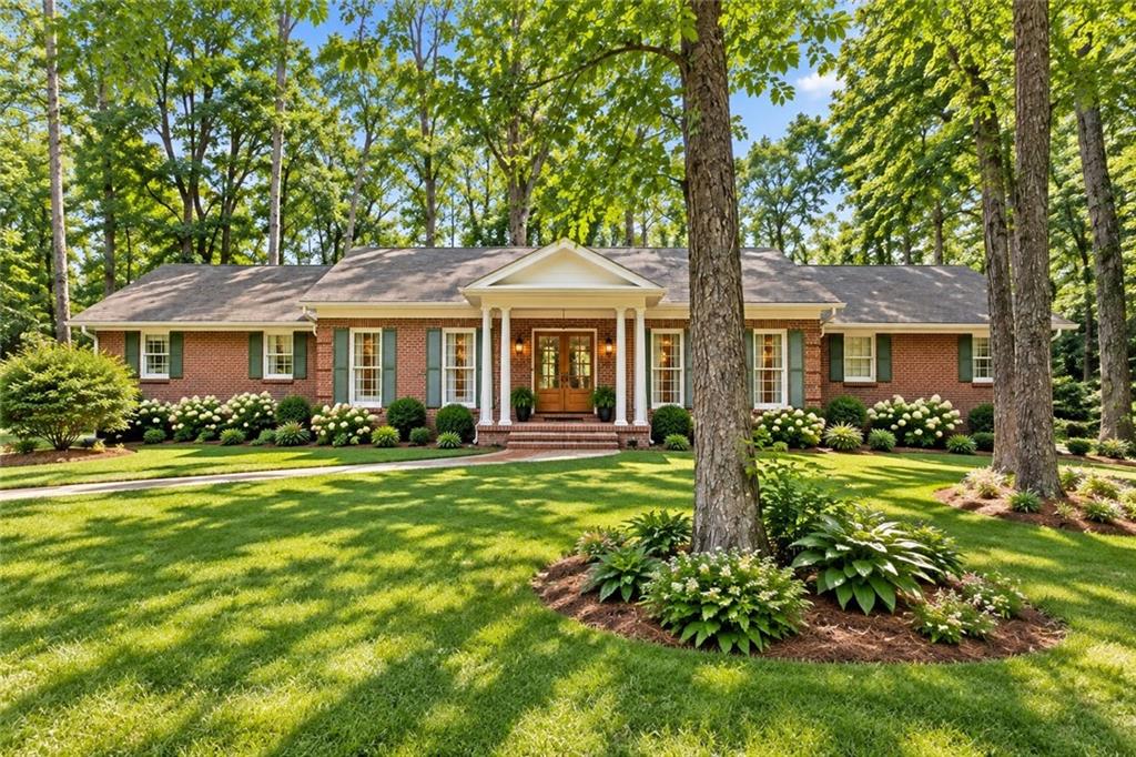 2373 Oxbow Circle — photo