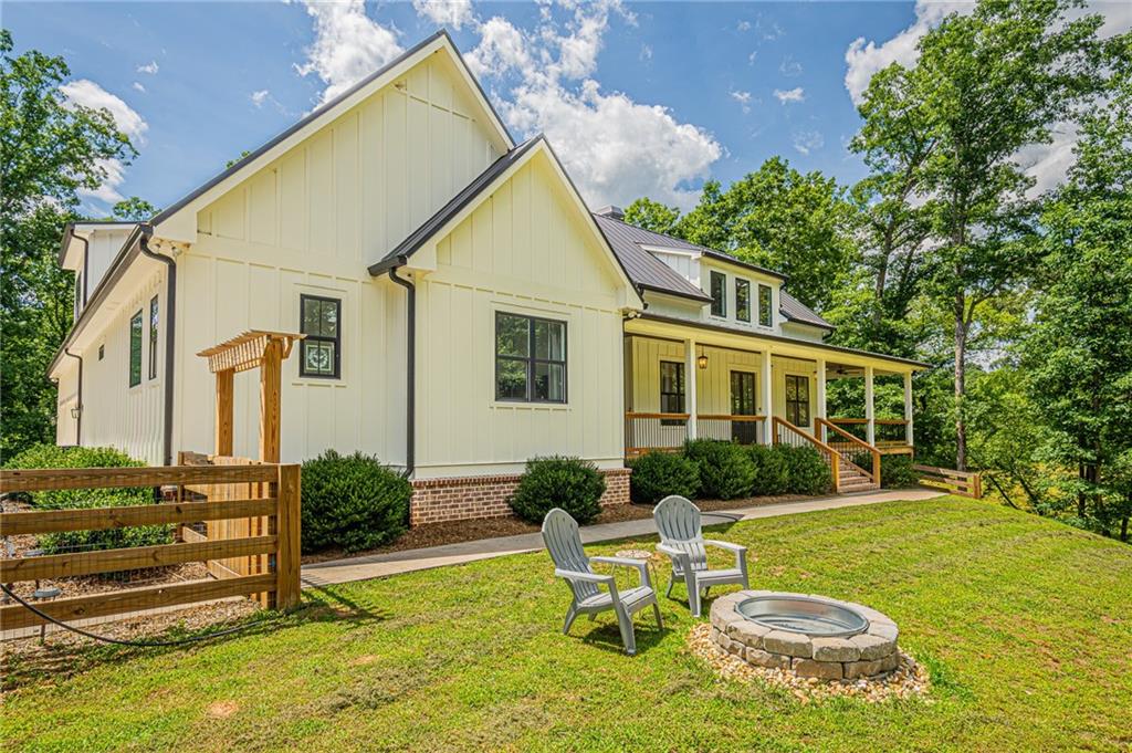 2051 Clay Creek Falls Road — photo