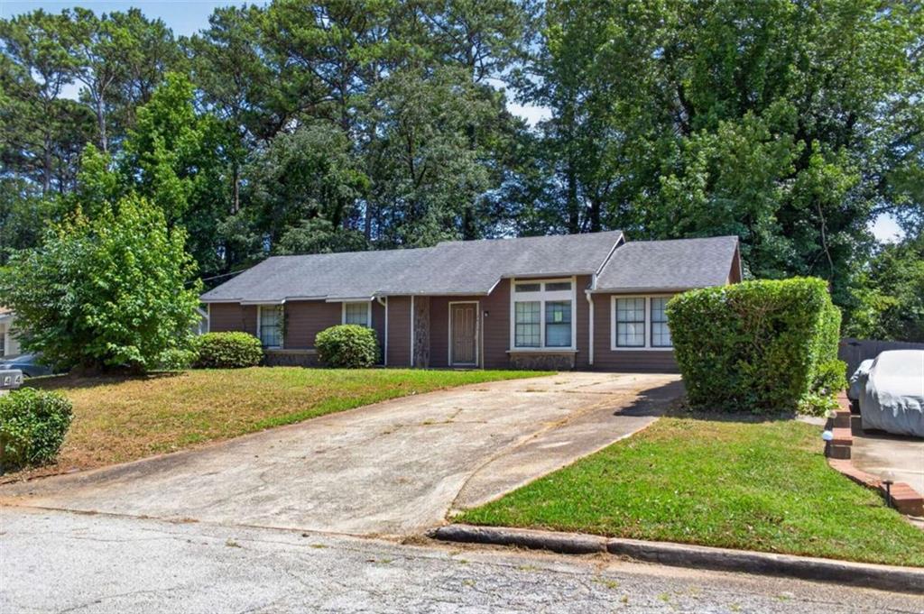 2414 Leslie Brook Drive — photo