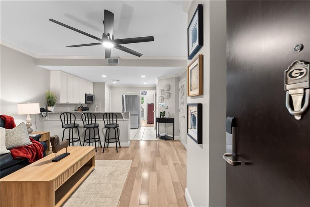 250 W Broad Street Unit 205 — photo