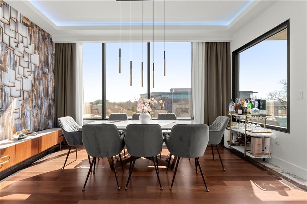 2828 Peachtree Road NW Unit 701 — photo