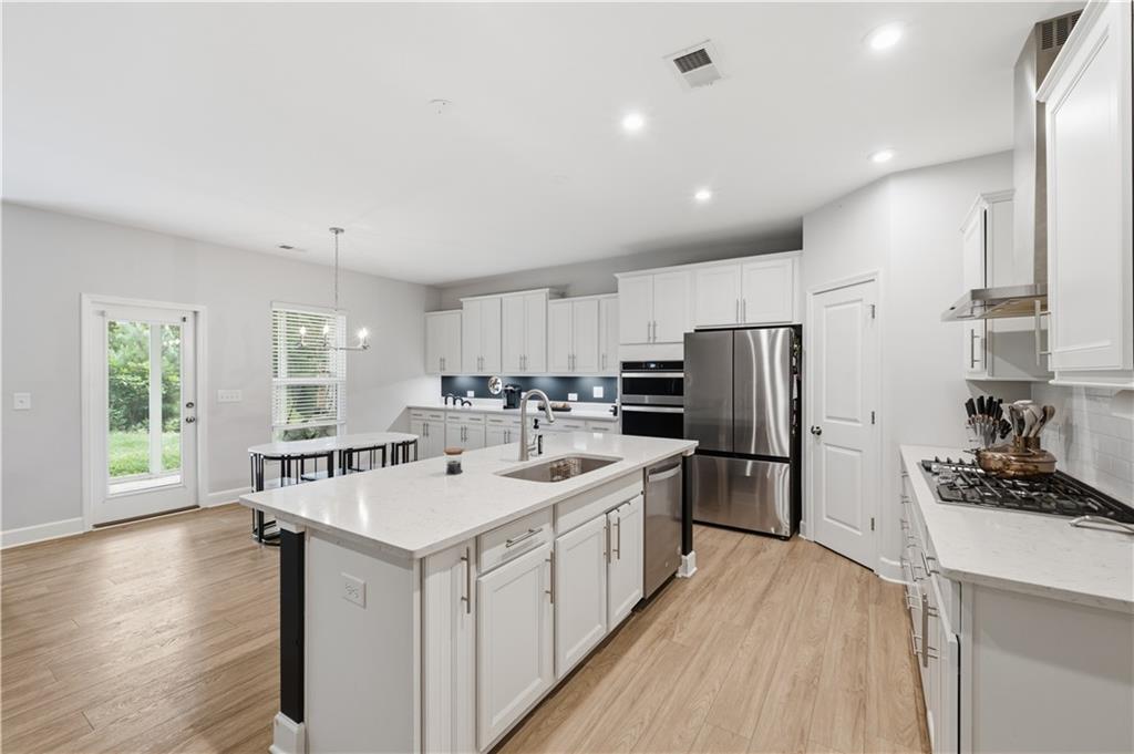 669 Fairway Drive — photo