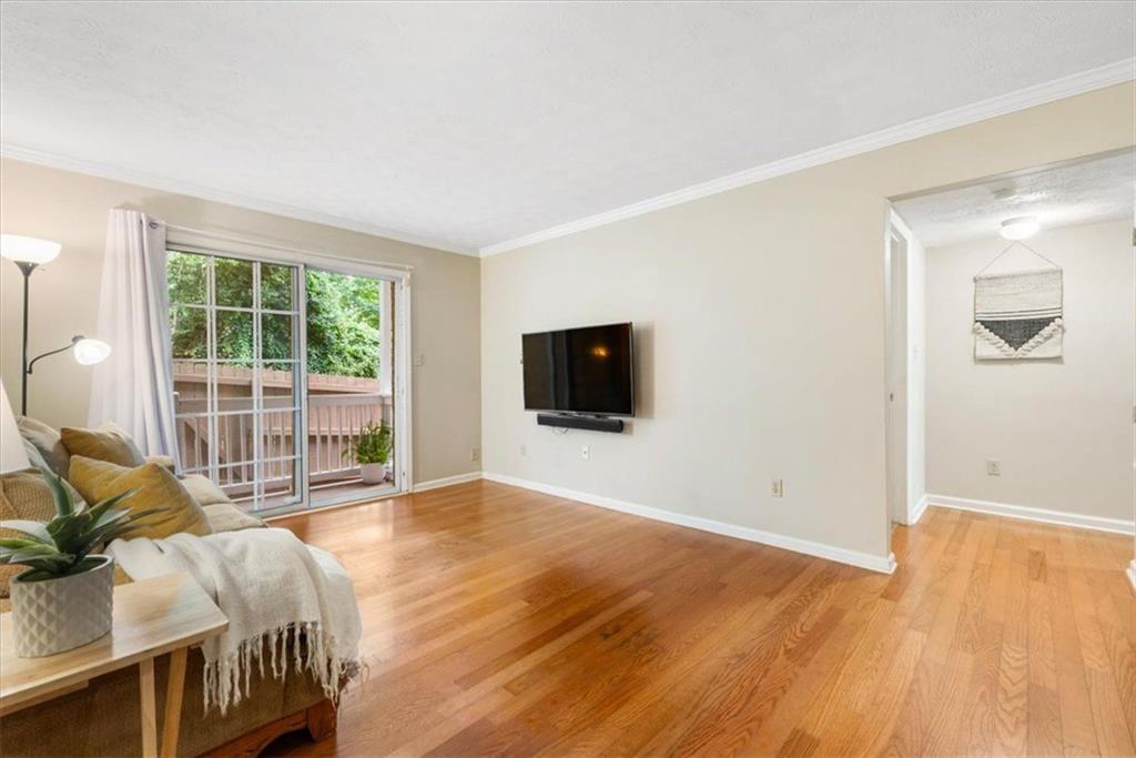 3140 Seven Pines Court Unit 102 — photo