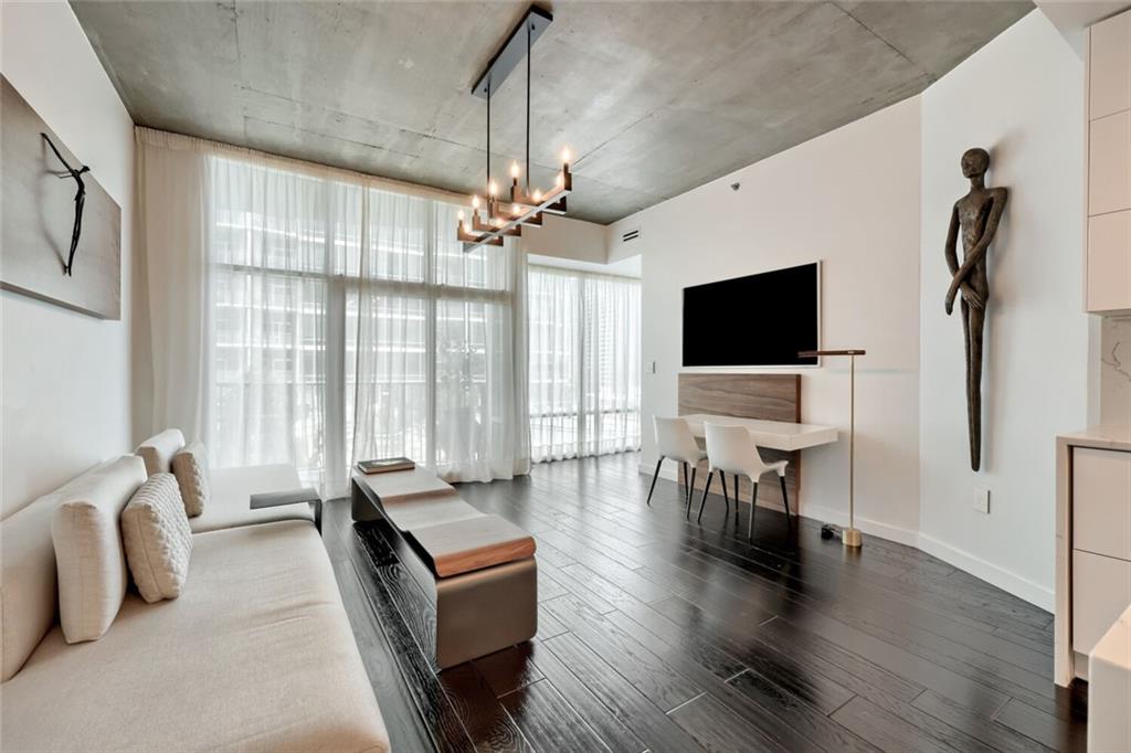 923 Peachtree Street NE Unit 822 — photo