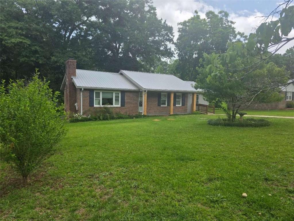 128 Hillview Drive — photo