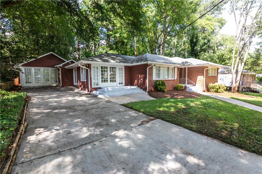 1392 Lively Ridge Road NE, Atlanta, GA 30329 — photo 3