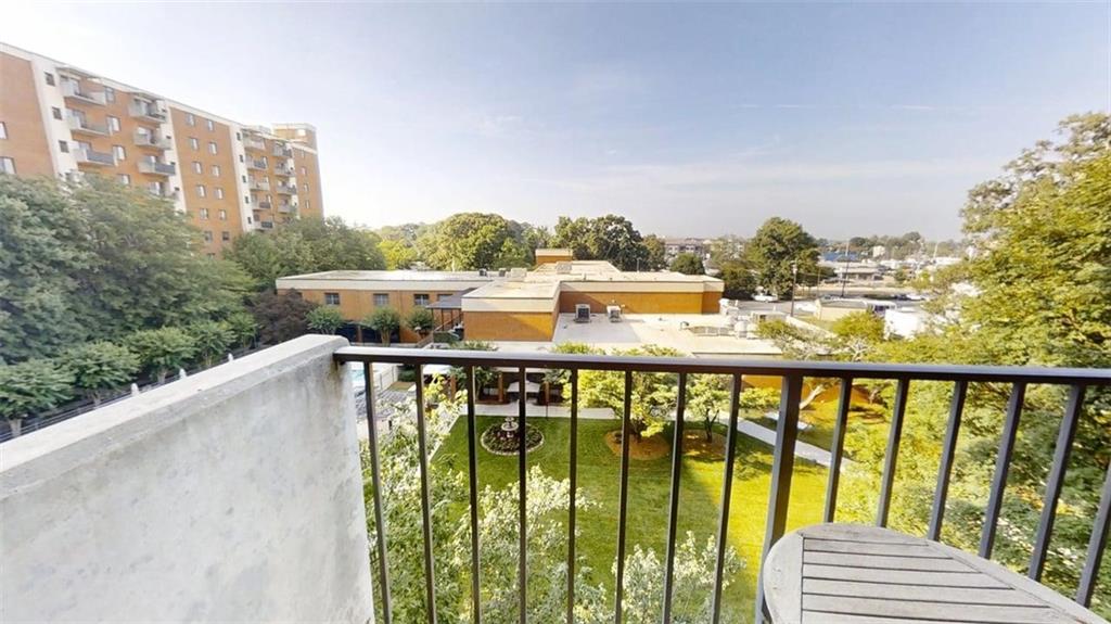 300 Johnson Ferry Road NE Unit B506 — photo