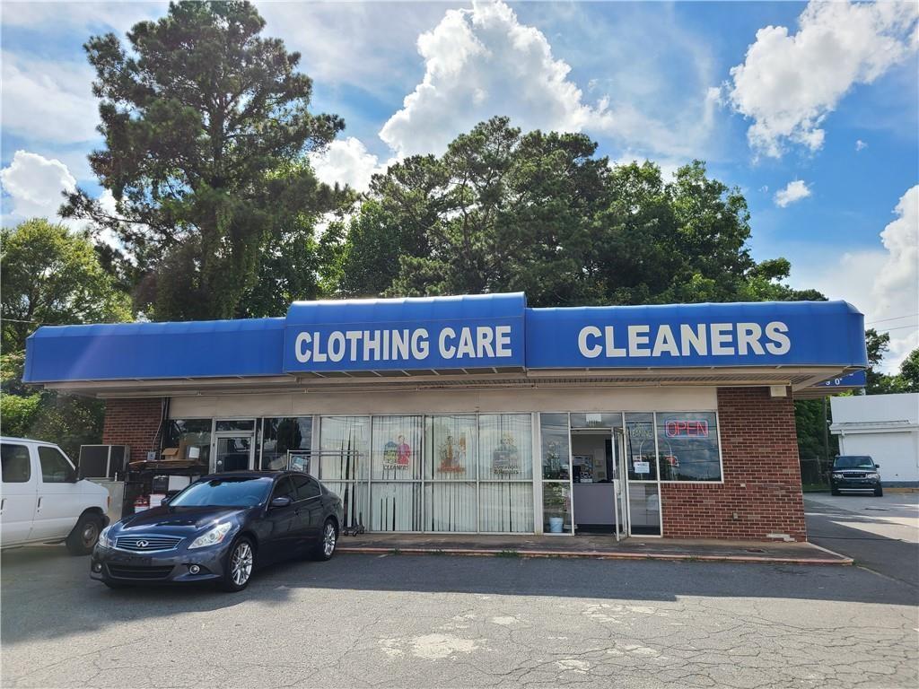 2431 Kennesaw Due West Road NW — photo