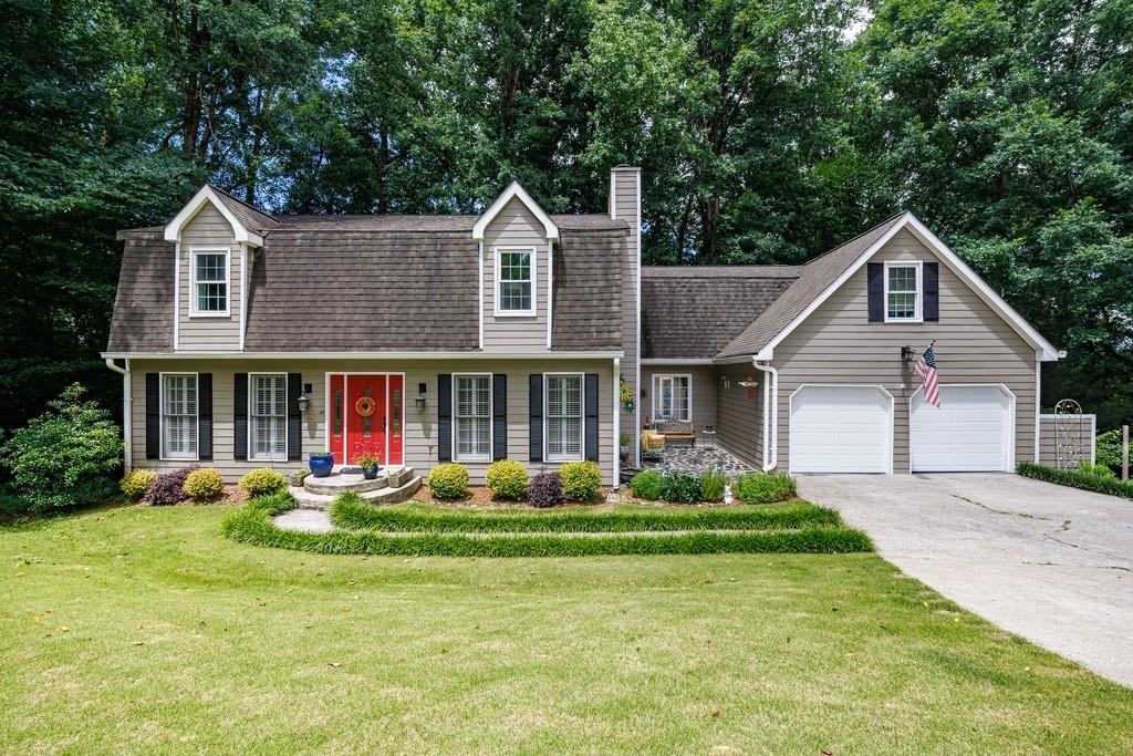 4002 Edgewood Court — photo