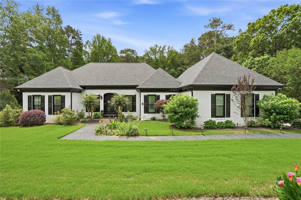 Home in Stone Mountain, GA 30087 — photo 2