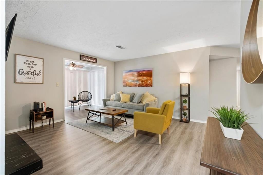 2102 Augusta Drive SE Unit 21 — photo