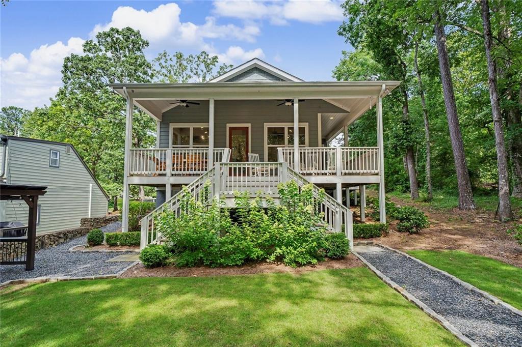 224 Lakeshore Circle SE — photo