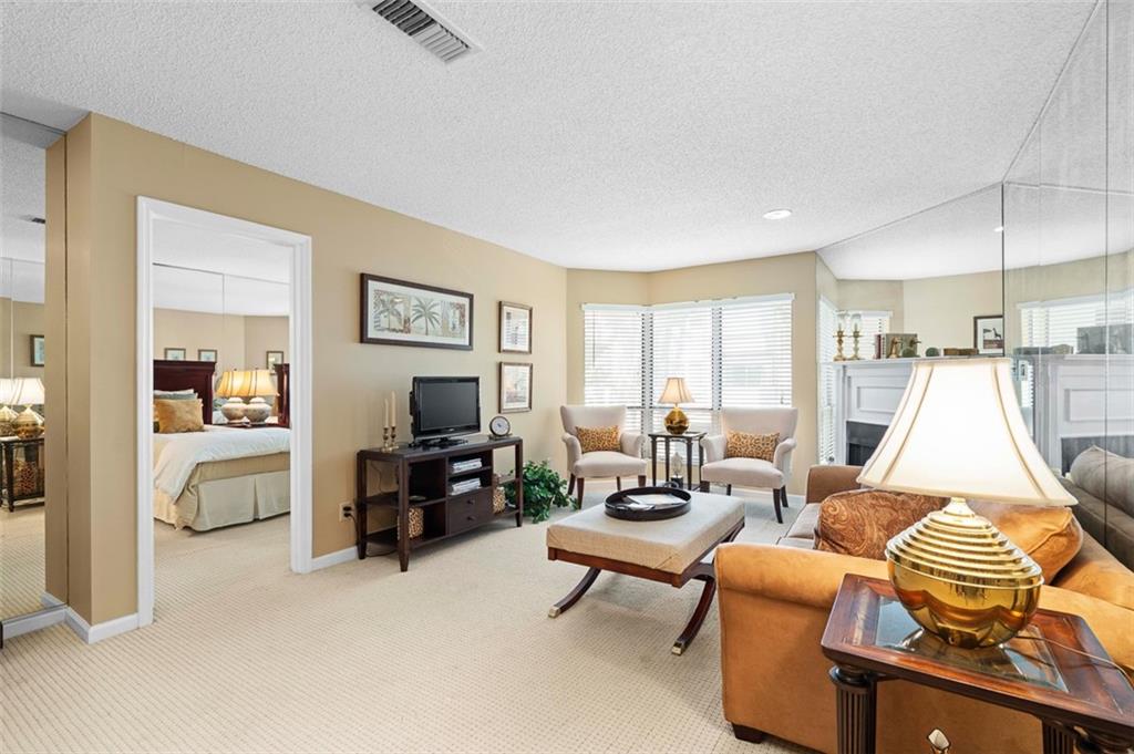244 13th Street NE Unit 107 — photo