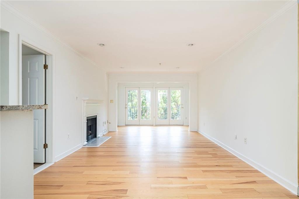 3203 Lenox Road NE Unit 28 — photo