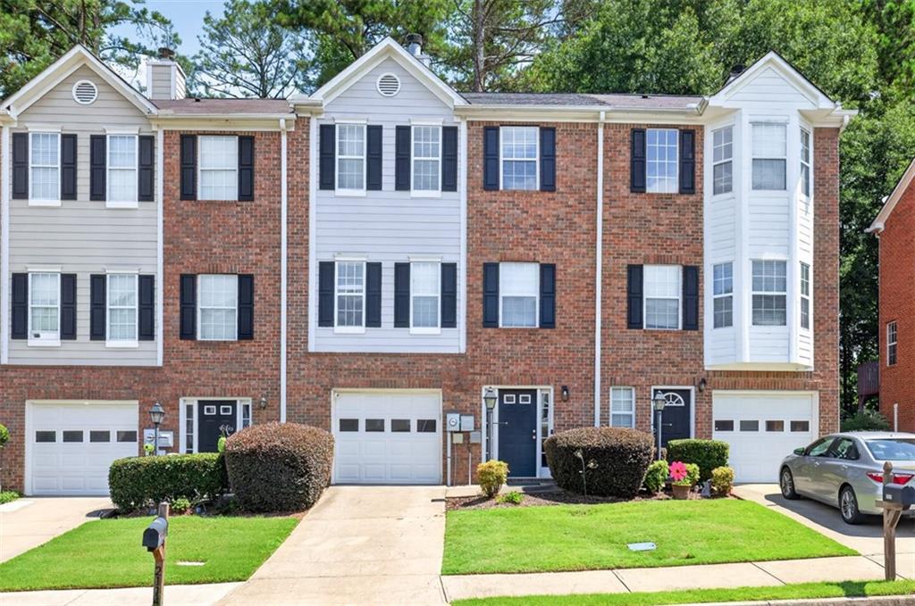 2114 Millgate Lane — photo