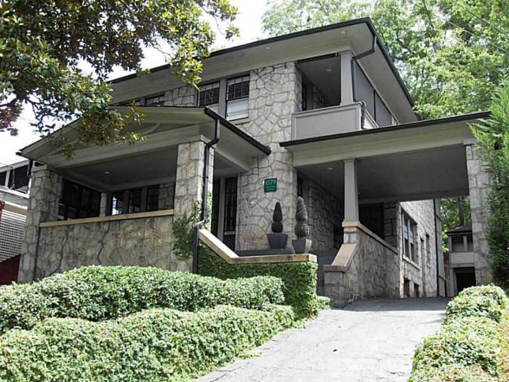 1079 Monroe Drive NE — photo