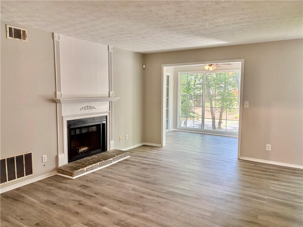 1380 Brockett Place — photo