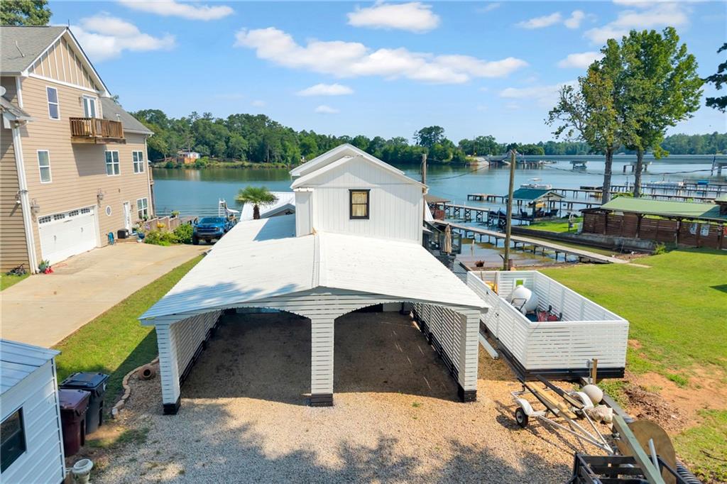 134 Lakeshore Drive — photo