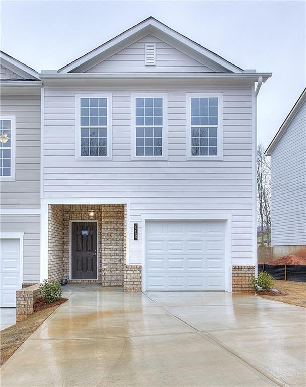 111 Greenview Court — photo
