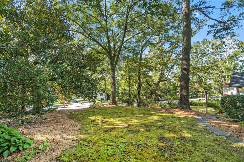 526 Rock Springs Road NE — photo