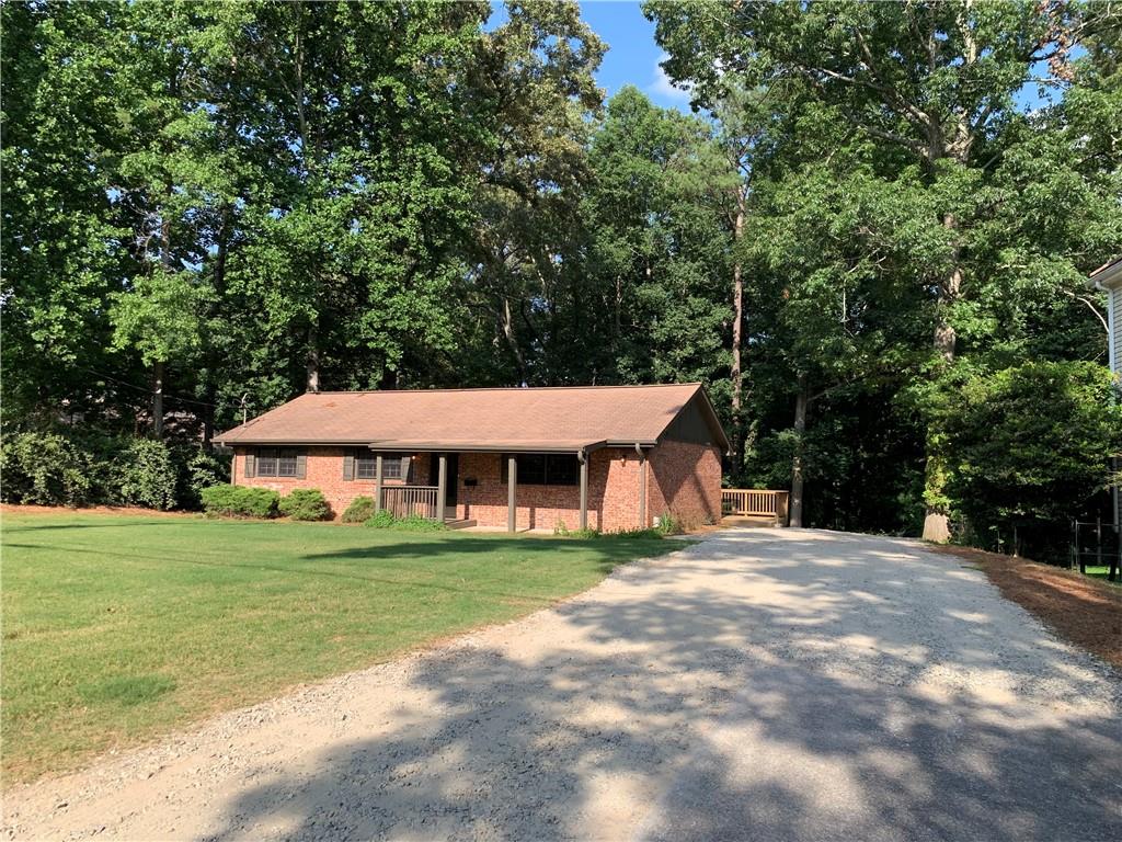 6103 Lake Lanier Heights Road — photo