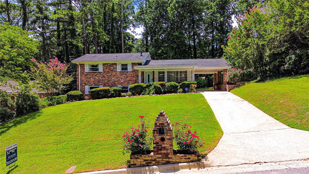 3418 Valley Ridge Terrace SW, Atlanta, GA 30331 — photo 2