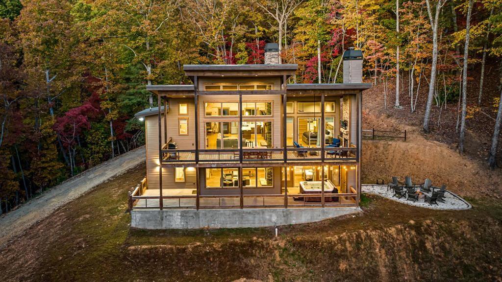 184 High Meadows Court — photo