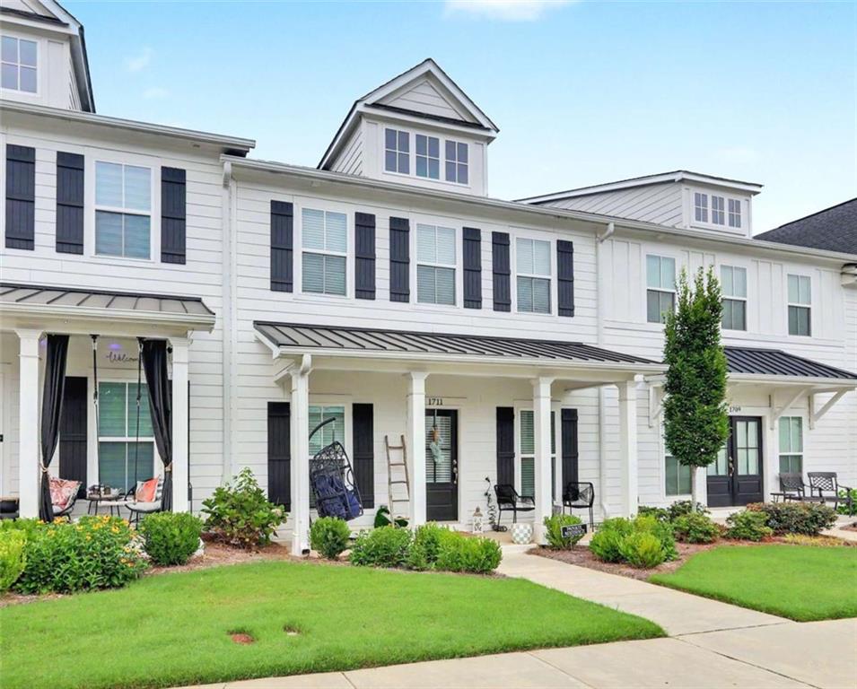 1711 Prospect Way — photo