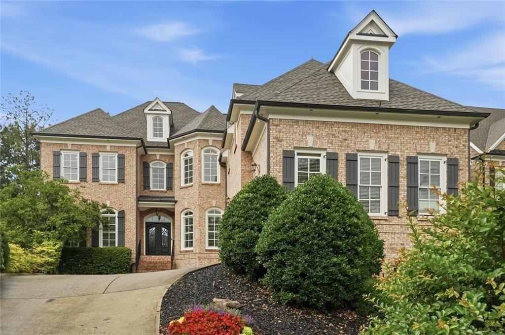 1419 Falkirk Lane NW — photo