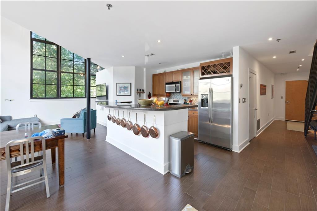 790 North Avenue NE Unit 102 — photo