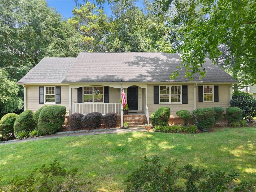 1155 Lakeridge Court — photo