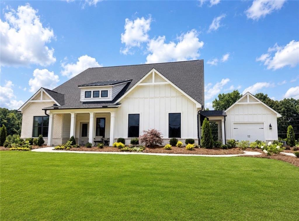 8575 Oak Hollow Way — photo