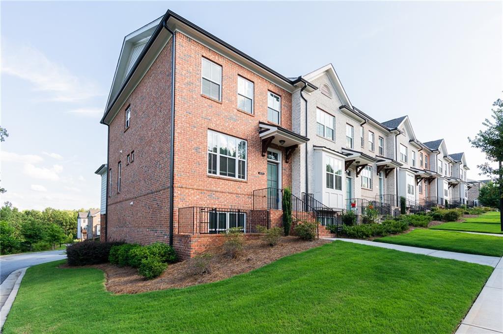 4570 Sims Park Ovlk — photo