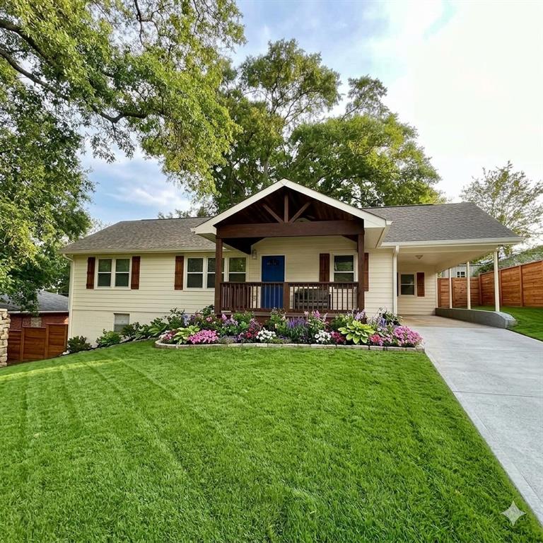 2260 Carver Drive NW — photo