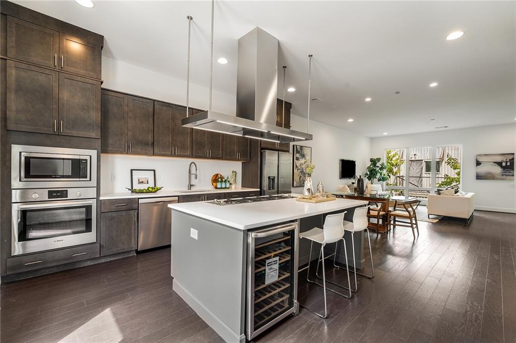 241 Maynard Terrace SE Unit 22 — photo