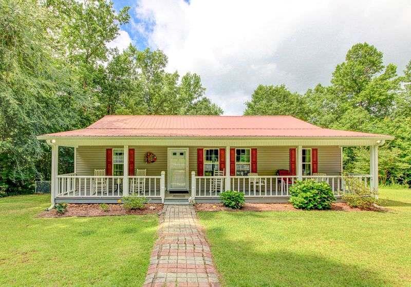 840 Folds Road — photo