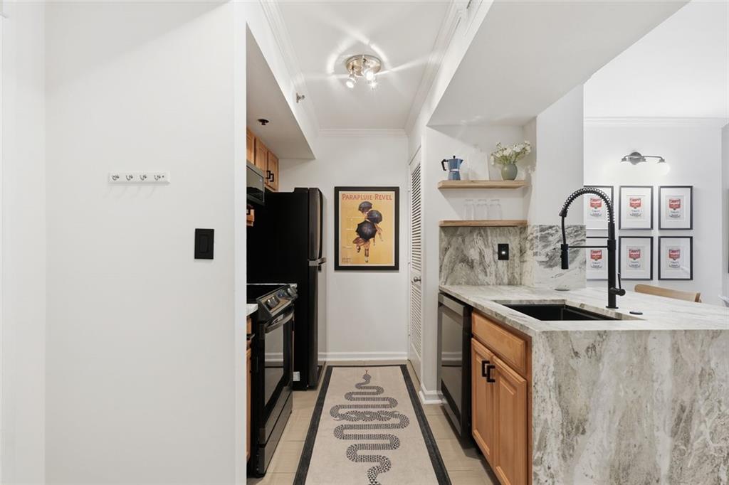 795 Hammond Drive Unit 603 — photo