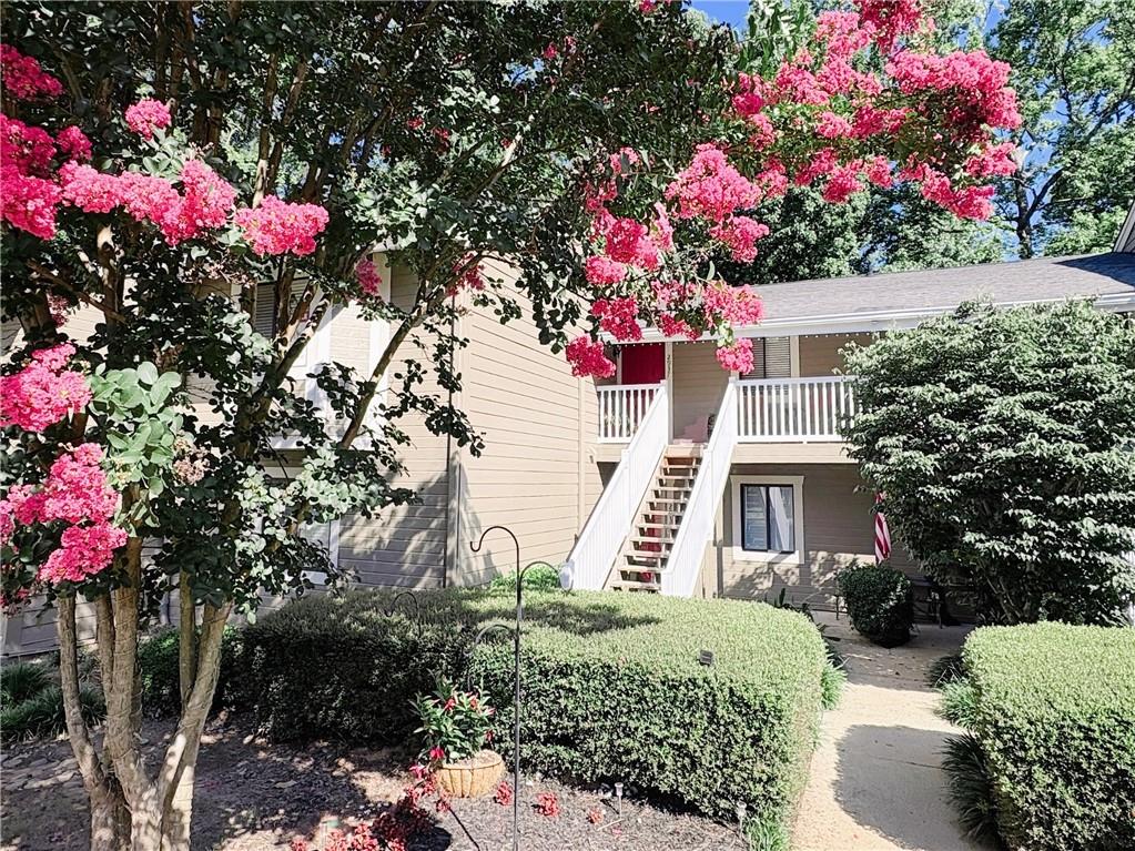 2937 Torreya Way — photo