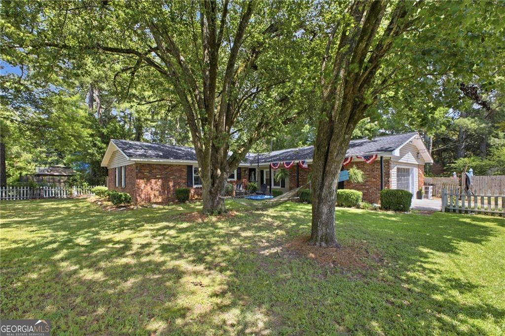 1 Brookcrest Drive — photo