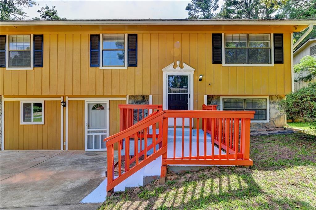 2484 Rhoanoke Drive — photo