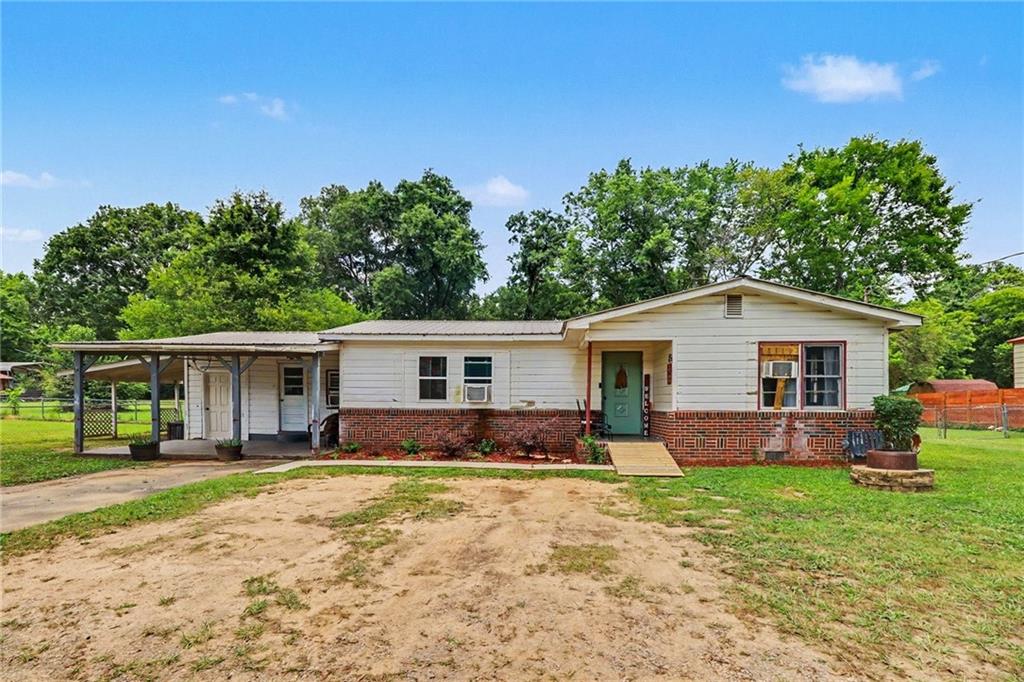 381 River Bend Road SW — photo