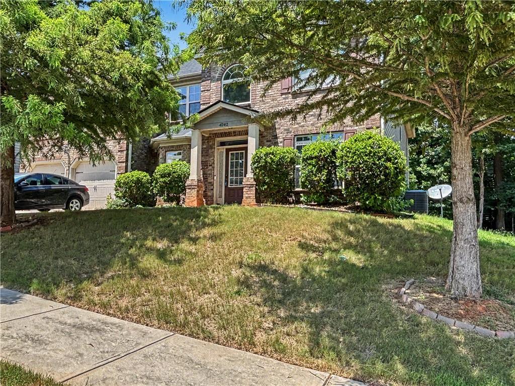 4742 Shire Drive — photo