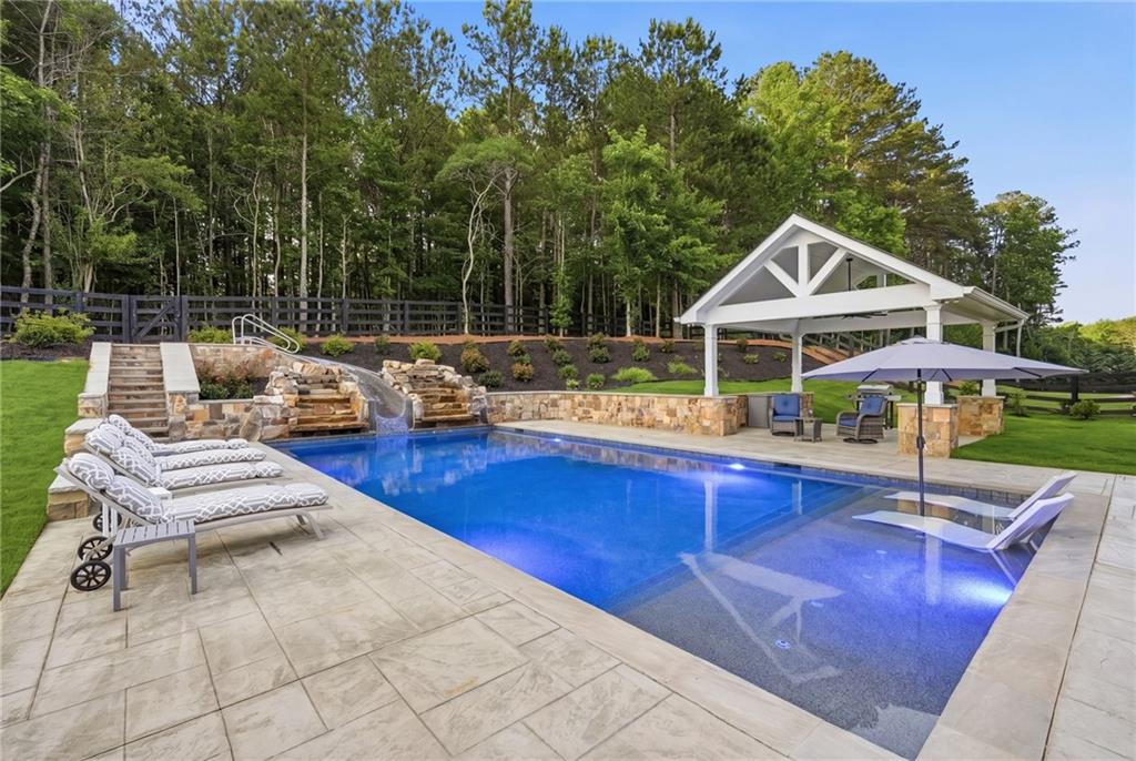 5475 Summit Oak Drive — photo