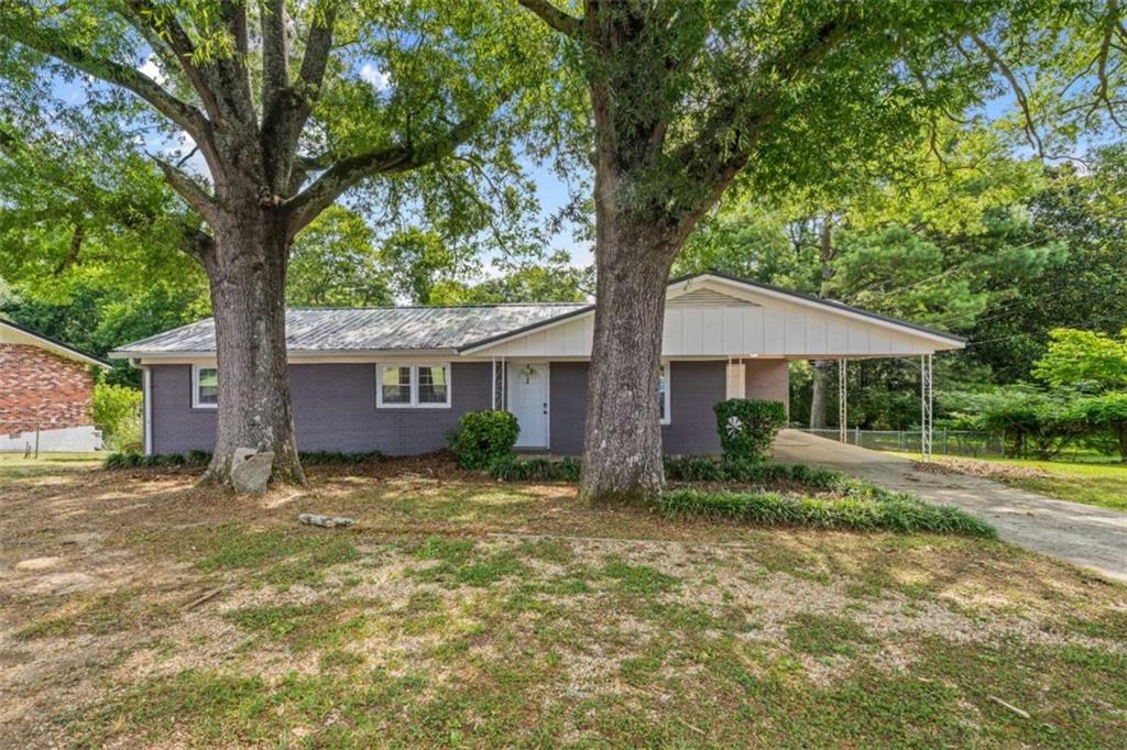 112 Greenbriar Drive — photo