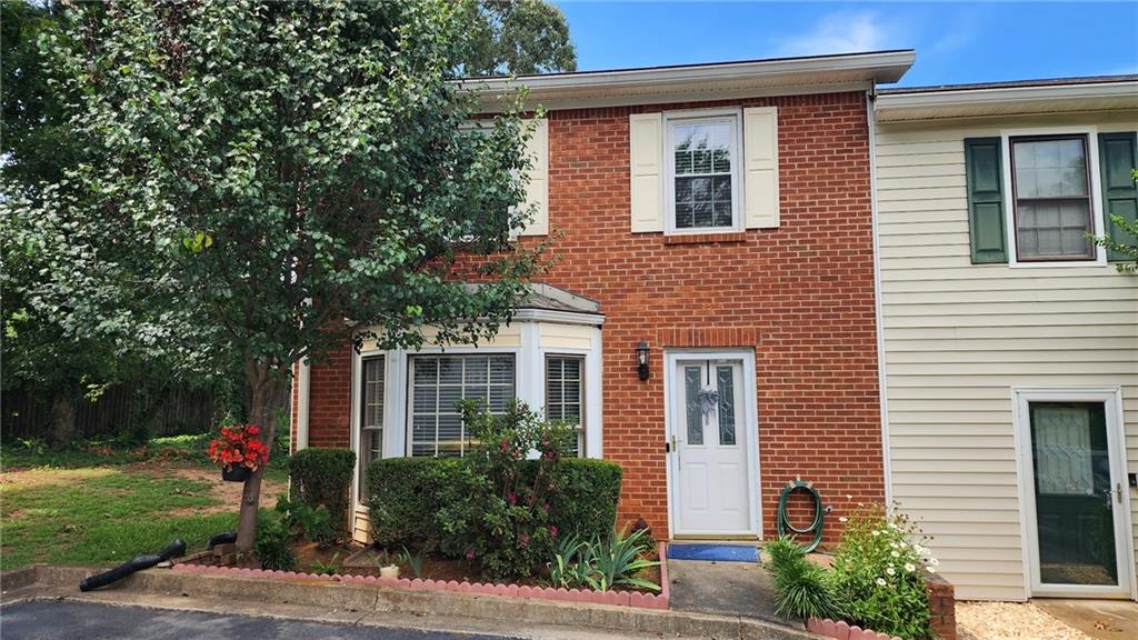 284 Shaded Oaks Lane SE — photo